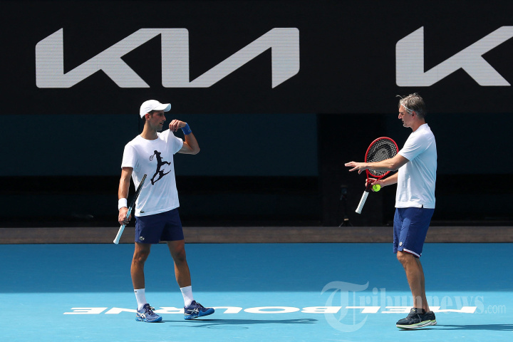 Novak Djokovic Kembali Berlatih