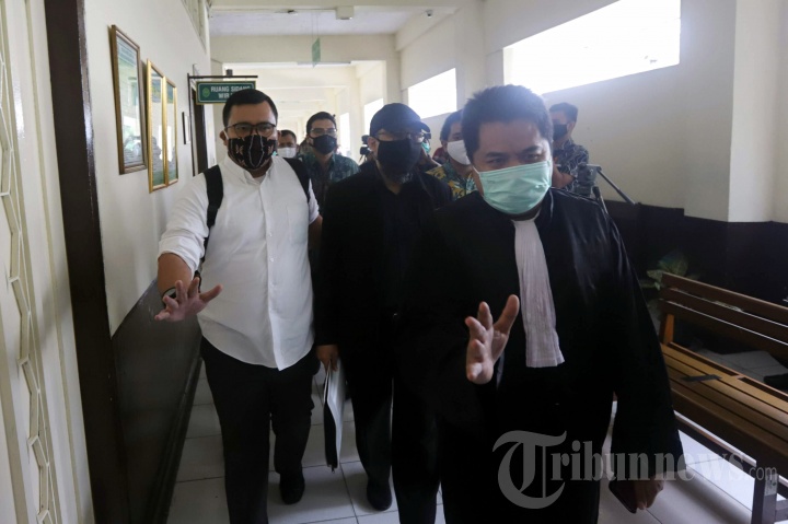 Novel Baswedan Bersaksi dalam Sidang Penyiraman Air Keras