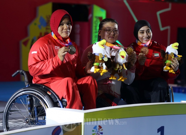 Nurtani Purba Raih Perak Angkat Berat APG2018