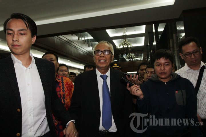 OC Kaligis Divonis 5 Tahun 6 Bulan Penjara