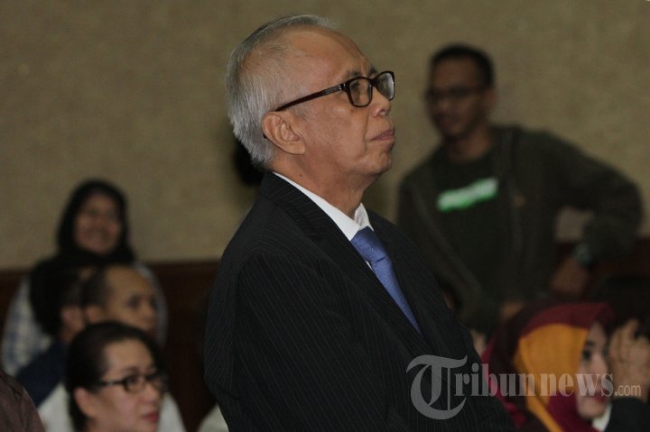 OC Kaligis Divonis 5 Tahun 6 Bulan Penjara