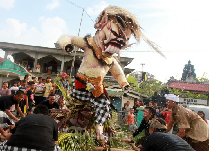 Ogoh-Ogoh Sambut Perayaan Nyepi