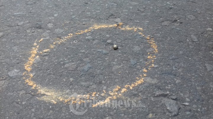 Olah TKP Pasca BOM Bunuh Diri di Mapolresta Surakarta