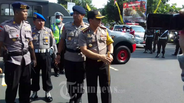 Olah TKP Pasca BOM Bunuh Diri di Mapolresta Surakarta