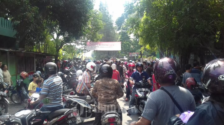 Olah TKP Pasca BOM Bunuh Diri di Mapolresta Surakarta