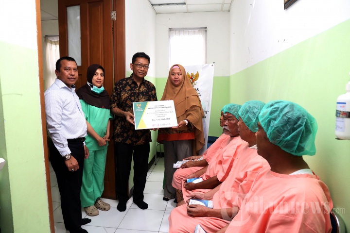 Bahana Gelar Operasi Katarak Gratis
