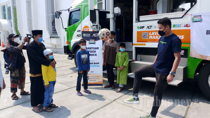 Operasi Makan Gratis bagi Warga Terdampak Covid-19