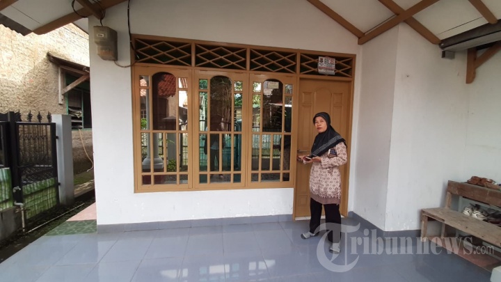 Orang Tua dari WNI yang Sedang Dikarantina