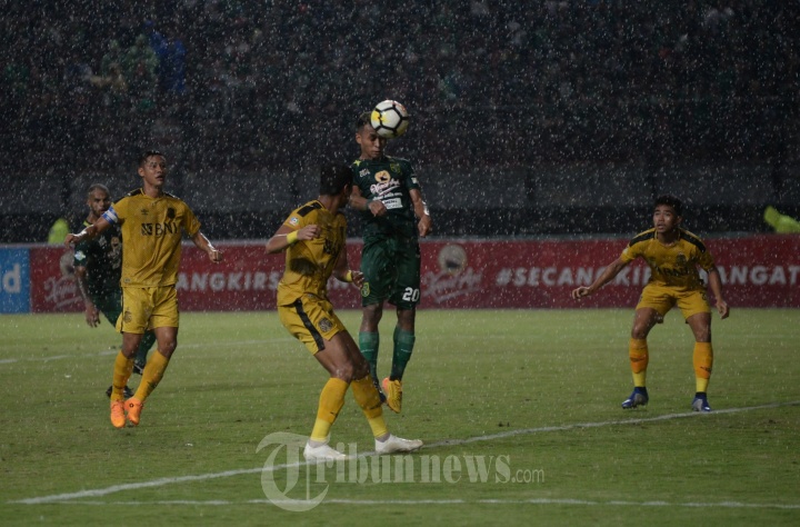 Osvaldo Ardiles Haay Lakukan Selebrasi