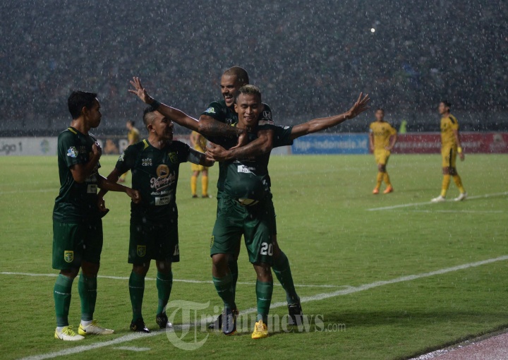 Osvaldo Ardiles Haay Lakukan Selebrasi