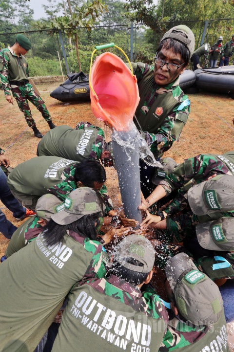 Outbound TNI dan Wartawan