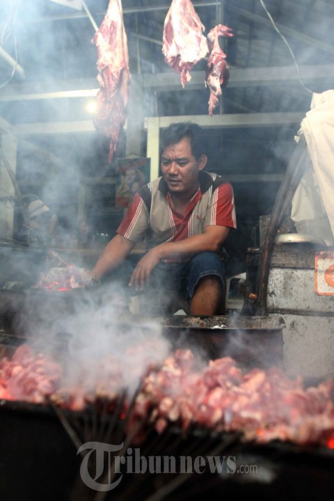 Pak Bari Penjual Sate Klatak Bantul
