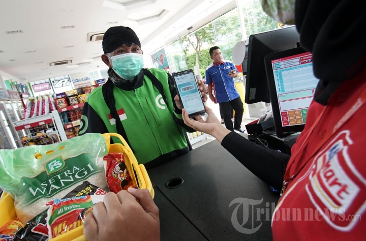 Paket Sembako Gratis Bagi Mitra Driver Gojek