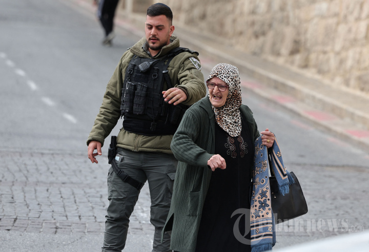 PALESTINIAN-ISRAEL-CONFLICT-JERUSALEM-ISLAM-PRAYER