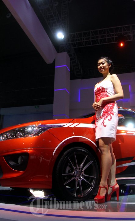 Pameran IIMS 2016 Dipenuhi SPG Seksi