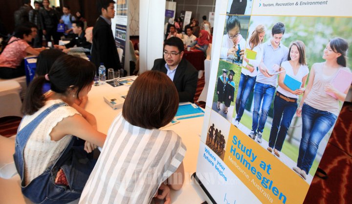 Pameran Pendidikan Internasional di Bandung