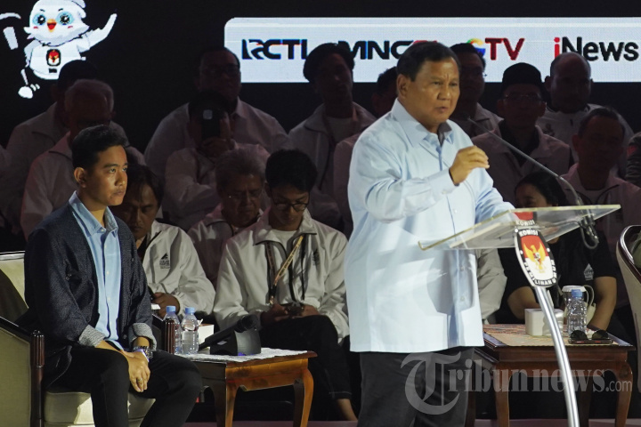 Panasnya Suasana Debat Ketiga Calon Presiden 2024