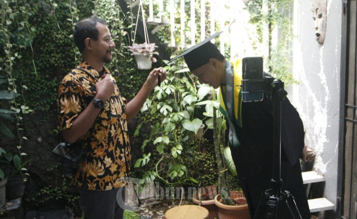 Pandemi Covid-19 UNS Melakukan Wisuda Online Untuk 257 Mahasiswa