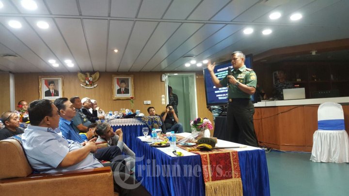 Panglima Ceramah Didepan 240 Awak Media