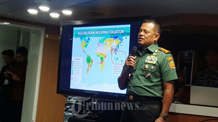 Panglima Ceramah Didepan 240 Awak Media
