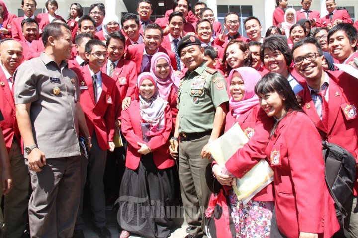 Panglima TNI Beri Kuliah Umum di Unhan