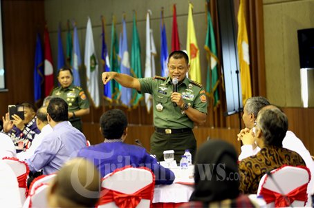 Panglima TNI Berikan Pembekalan 92 Kepala Daerah