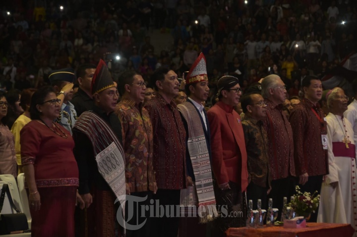 Panglima TNI dan Presiden Jokowi Hadiri Perayaan Natal di Medan