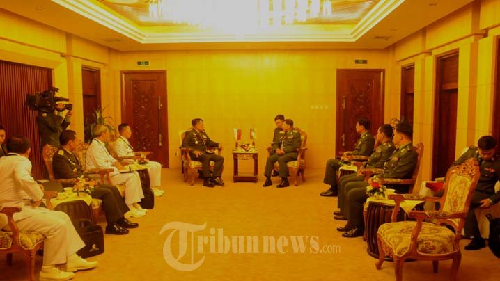 Panglima TNI Hadiri Pertemuan ACDFIM ke-13 di Laos