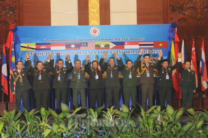 Panglima TNI Ikuti Sidang ACDFIM 2016 di Laos