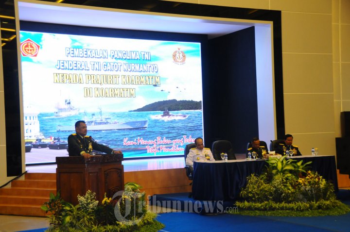 Panglima TNI Insspeksi Kapal Perang Republik Indonesia