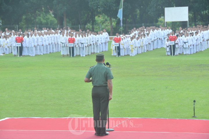 Panglima TNI Karate Membentuk Jiwa Ksatria