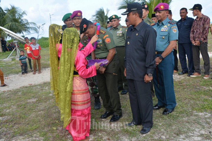Panglima TNI kunjungi Pulau Terluar NKRI