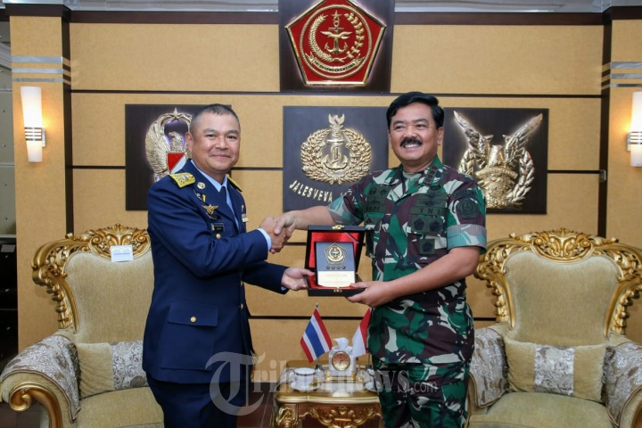 Panglima TNI Menerima Kunjungan Kehormatan Kasau Thailand