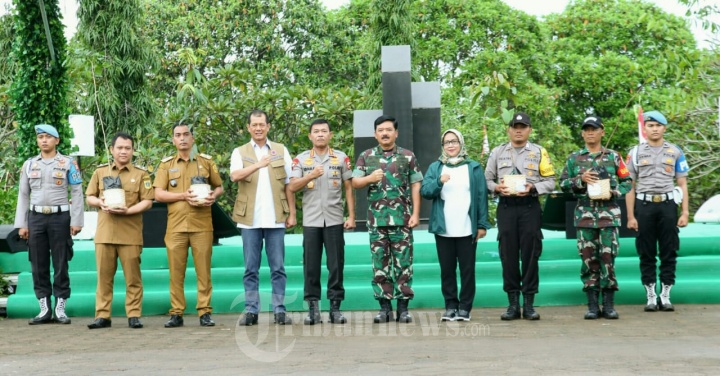 Panglima TNI Peringati Hari Gerakan Sejuta Pohon Dunia