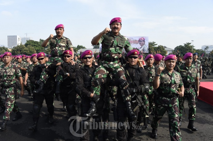 Panglima TNI Pimpin Apel Khusus Satuan Marinir