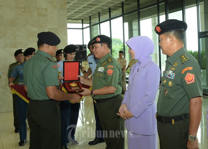 Panglima TNI Pimpin Sertijab Irjen