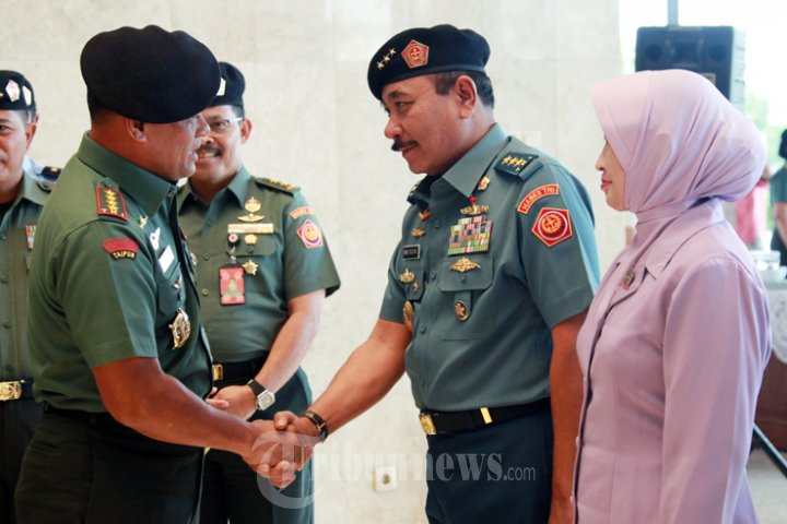 Panglima TNI Pimpin Upacara Kenaikan Pangakat 12 PATI TNI