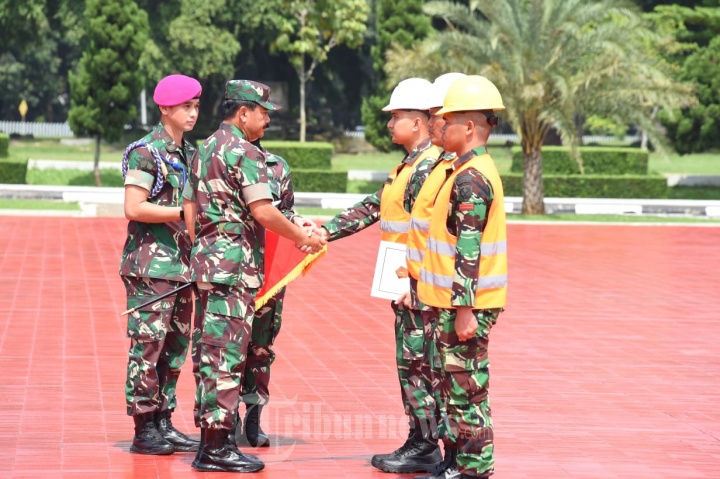 Panglima TNI Pimpin Upacara Satgas Garuda Penanggulangan Karhutl