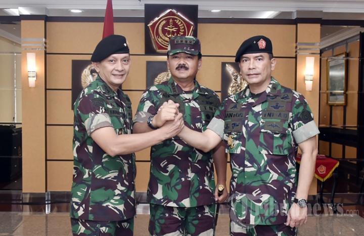 Panglima TNI Sertijab Kapuspen TNI di Jakarta