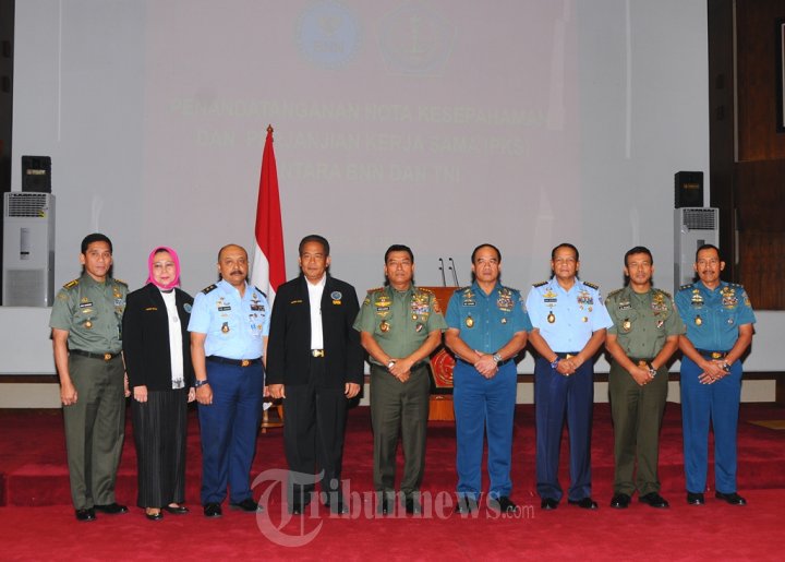 Panglima TNI Tanda Tangani Kerja Sama Dengan BNN