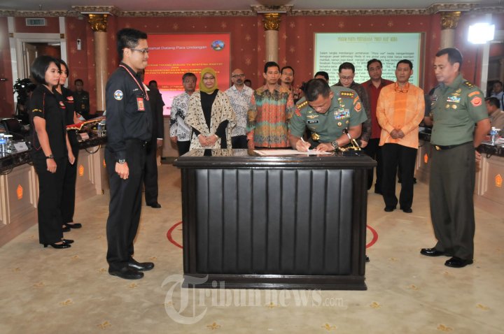 Panglima TNI Tandatangani Pakta Pertahanan Proxy War Media