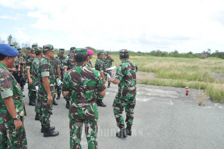 Panglima TNI Tinjau Bekas Dermaga Sekutu di Morotai