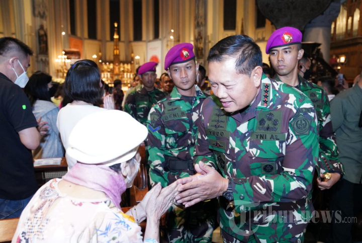 Panglima TNI Tinjau Pengamanan dan Misa Natal 2022