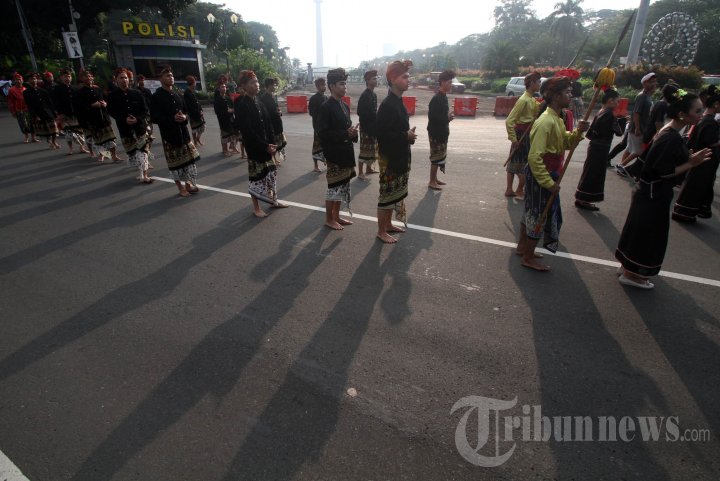 Parade Budaya Lombok Sumbawa