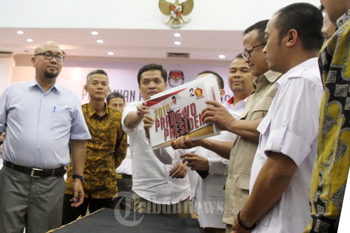 Partai Gerindra Serahkan Berkas Bacaleg