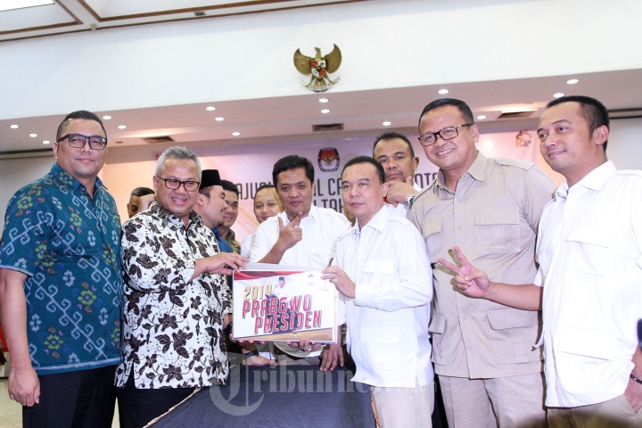 Partai Gerindra Serahkan Berkas Bacaleg