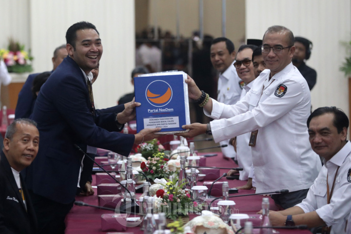 Partai Nasdem Daftarkan Bakal Calon Anggota DPR