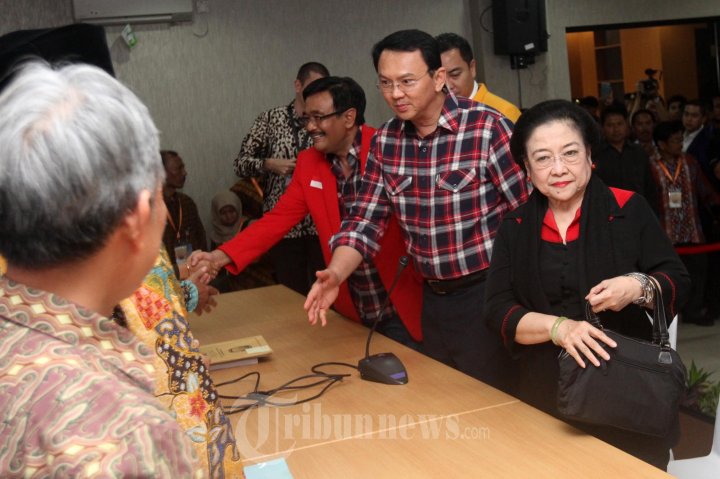 Pasangan Ahok Djarot Mendaftar Di KPUD DKI