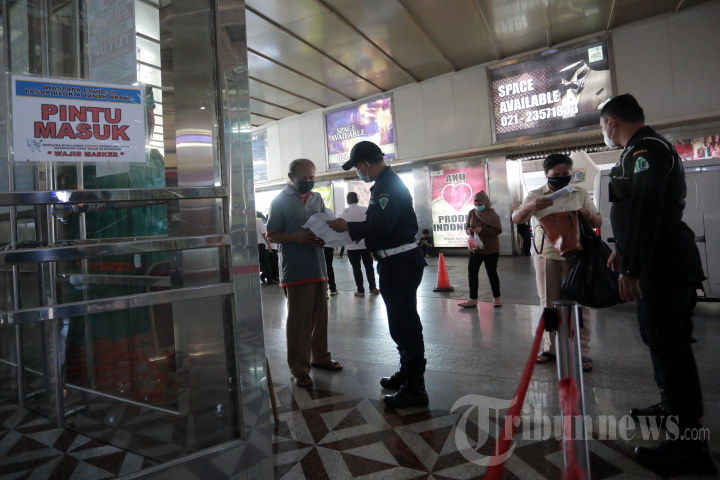 Pasar Tanah Abang Kembali Buka