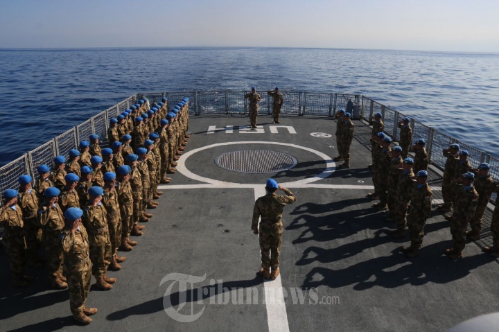Pasukan Garuda Unifil 2017 Peringati Hari Pahlawan